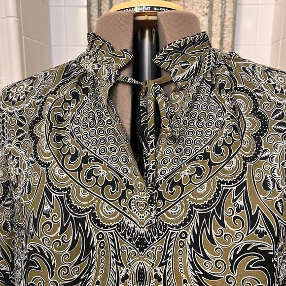 Fever. Sz Large. Border print tan black. Pleated Neck w Tie. Long Sleeve. B28 - Picture 8 of 8